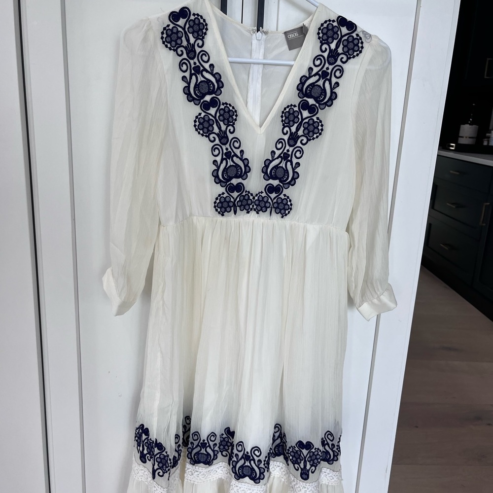 ASOS cream dress with navy design size 4
